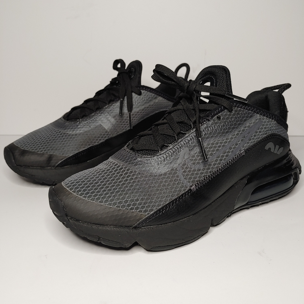 Nike Air Max 2090 Anthracite Wolf Grey #5Y #6.5Wmn